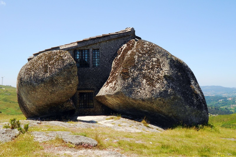 Casa do Penedo3