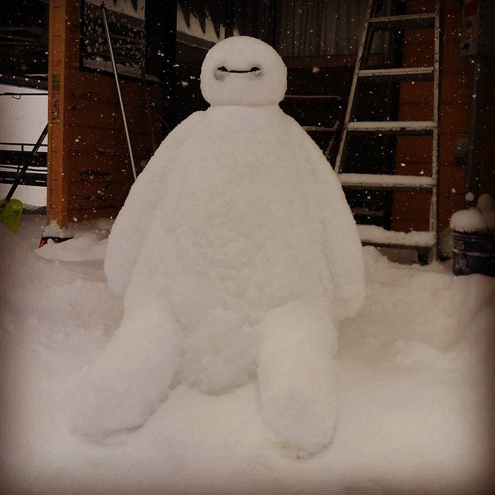 creative-snow-sculptures-heavy-snowfall-japan-10-587e21389c226__700