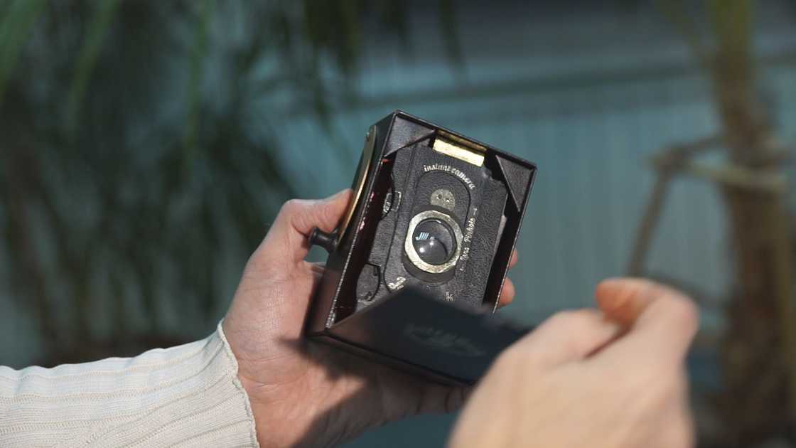 jollylook-vintage-instant-camera-12